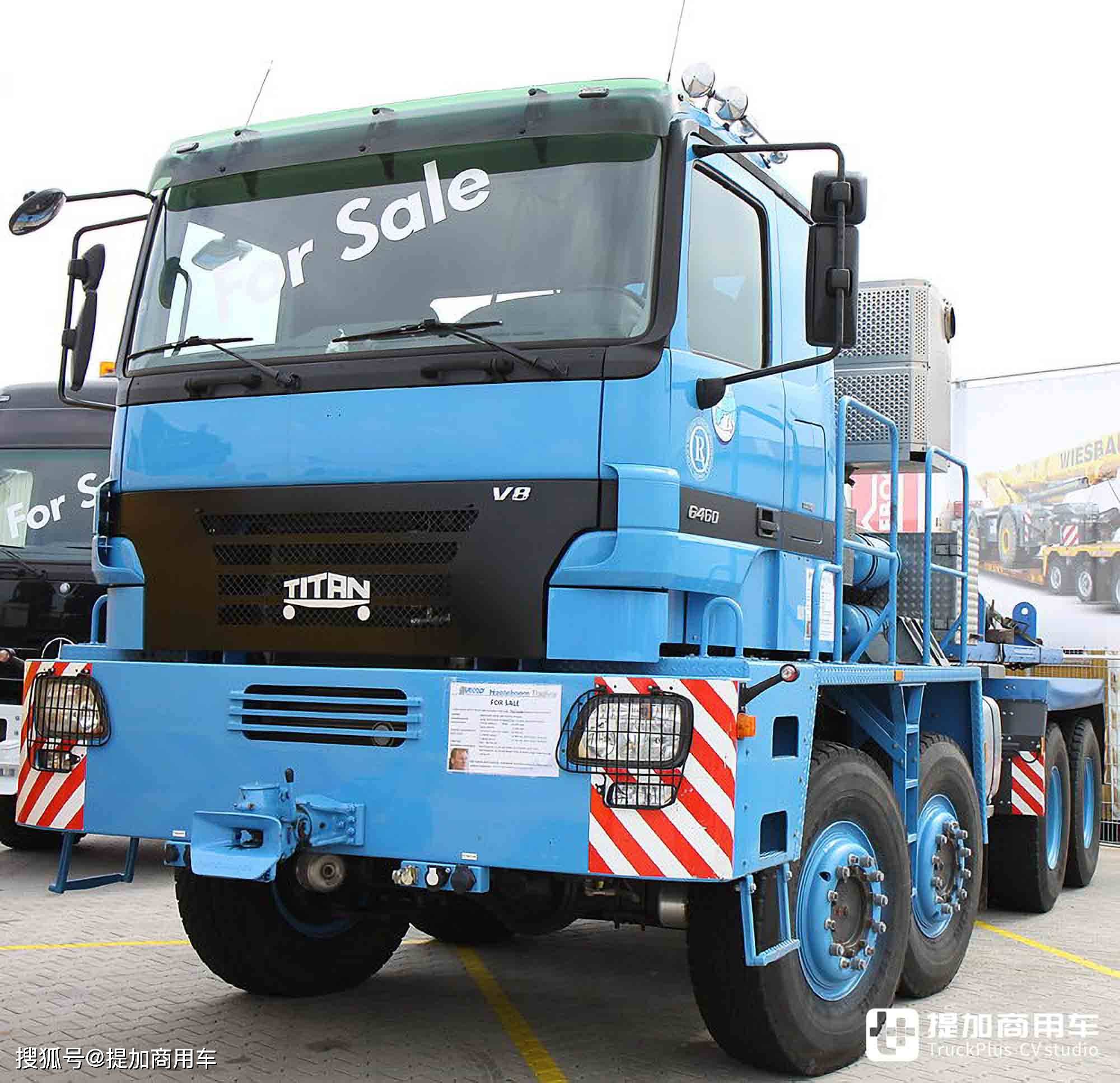 带你看德国titan 8x8大件牵引车,千吨强悍战力,火车头般庞大身躯