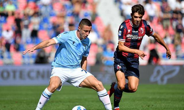 里斯本竞技连续11场不败,拉齐奥火力不错,萨索洛提前降级