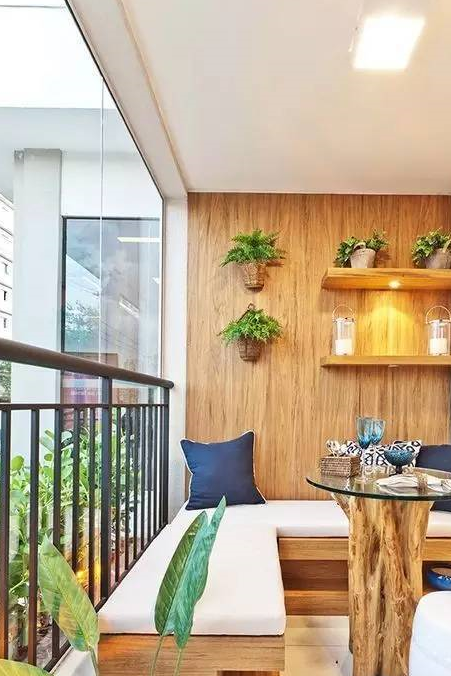 别人家的阳台花红叶绿有格调,你还在用自家阳台晒衣服吗?