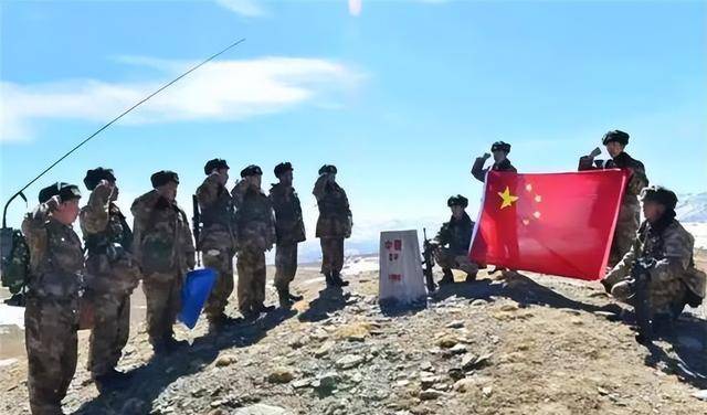 正因为有了他们这些"最美丽的人",中国百姓才能安居乐业;在这些边防军