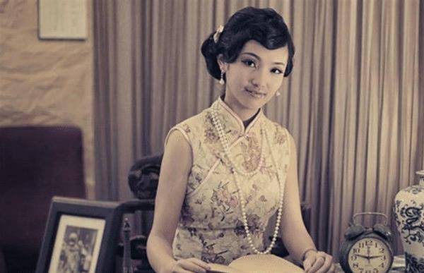 民国美女周璇:一首《夜上海》红遍全国,晚年精神失常