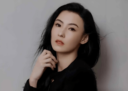 张承礼改名谢承礼,谢贤开家庭会议公布喜讯,王菲哭着让谢霆锋给个说法