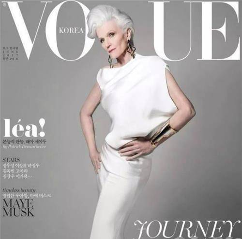 马斯克母亲:独自抚养3个孩子,现个个成亿万富豪,72岁依然很美_梅耶