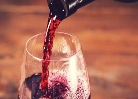 朋友中的胶体和酒石酸等物质如果放