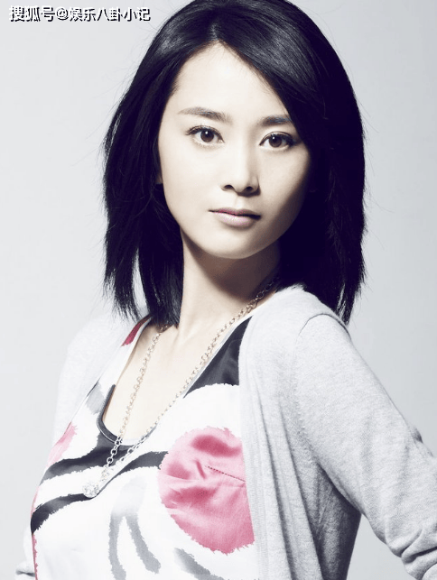 因为美貌出众,当时的谢润与徐静蕾,刘琳,刘孜被称为表演系四朵金花