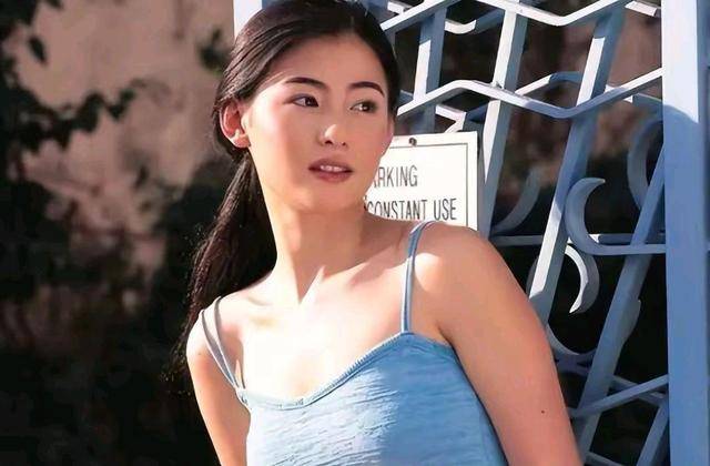 当年曝出1400张照片,毁了张柏芝,陈冠希的电脑维修员,现在如何_阿娇