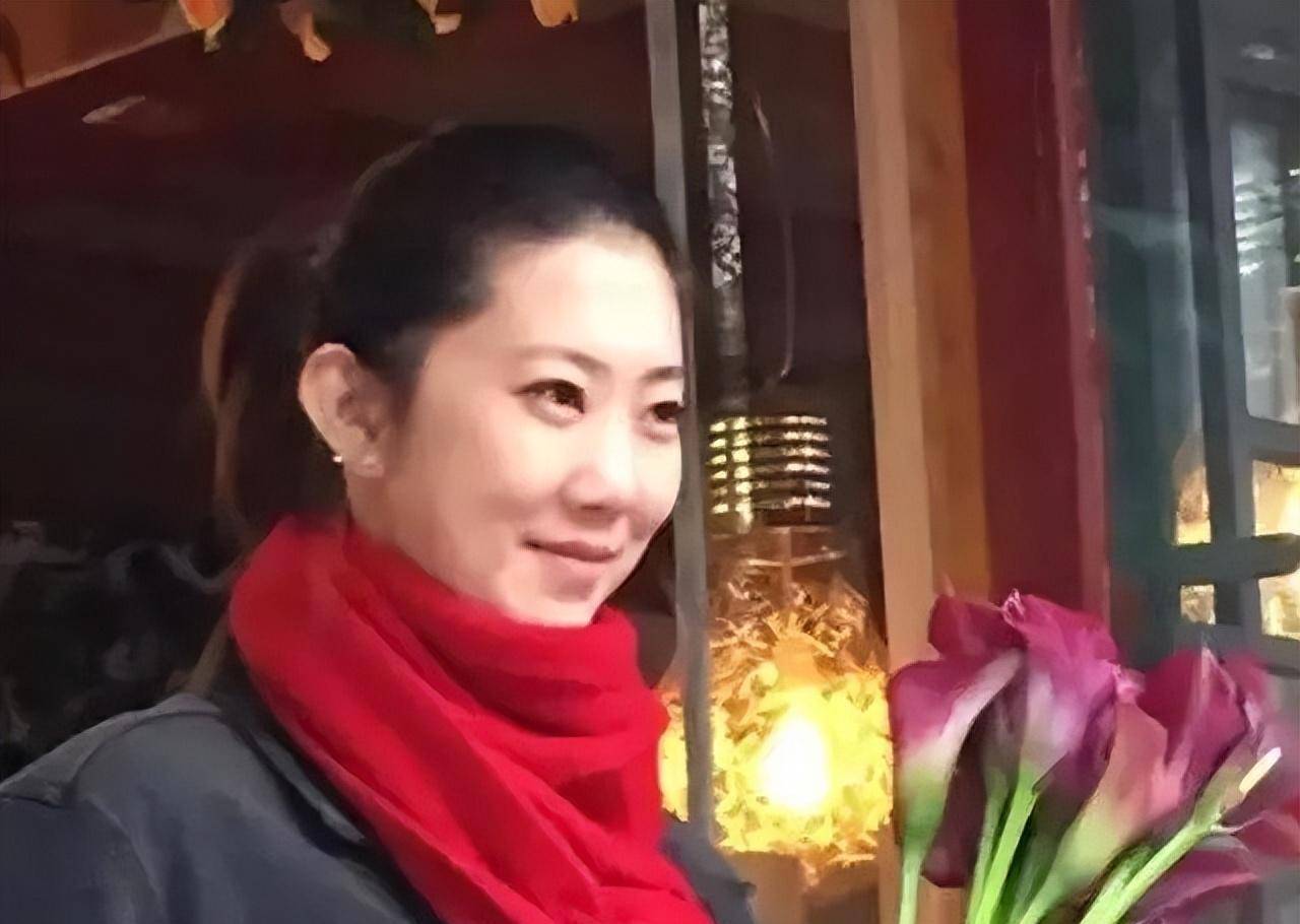 女排最美女神薛明!创国家队得分纪录,与央视导演离婚后至今单身