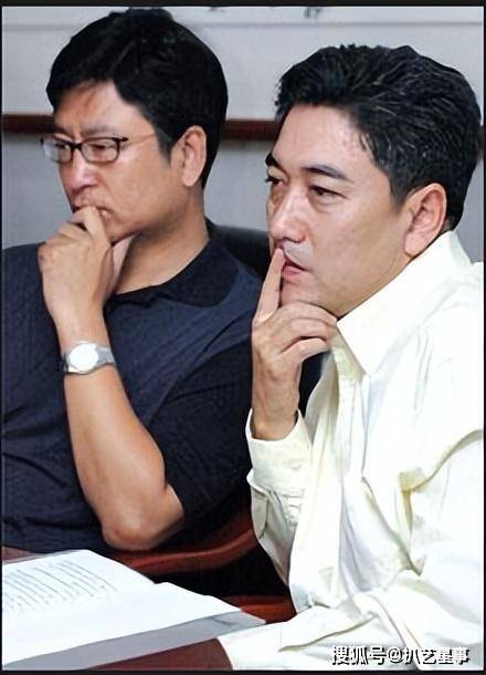 万万没想到,浓眉大眼,央视主播的他,抛妻弃女_水均益_战场_王君