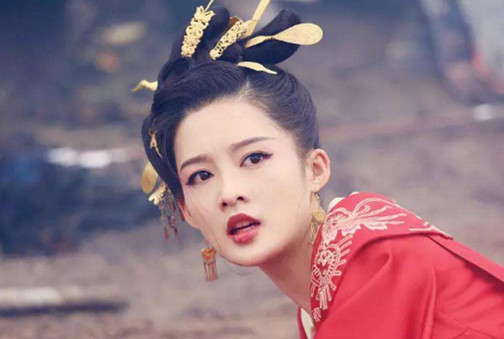 但后来中了离间计被罢免,糊涂的宋徽宗和宋钦宗在金军进攻的关键时刻