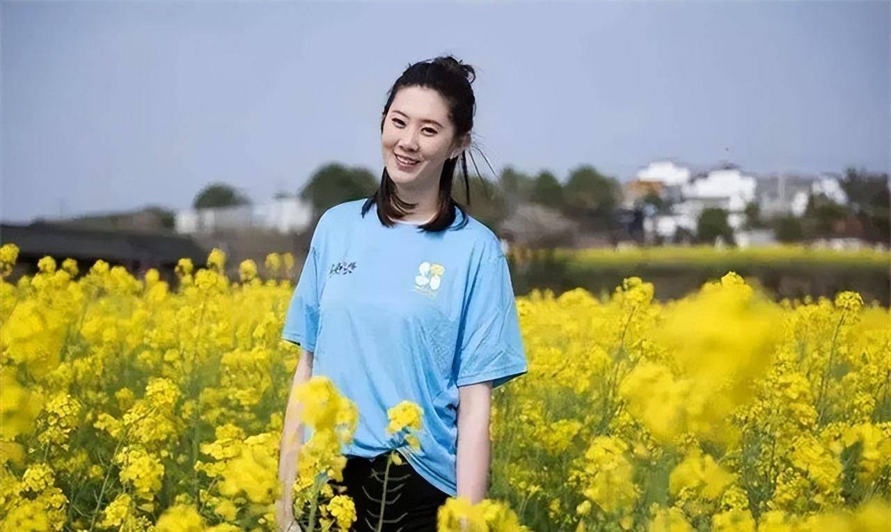 女排最美女神薛明!创国家队得分纪录,与央视导演离婚后至今单身