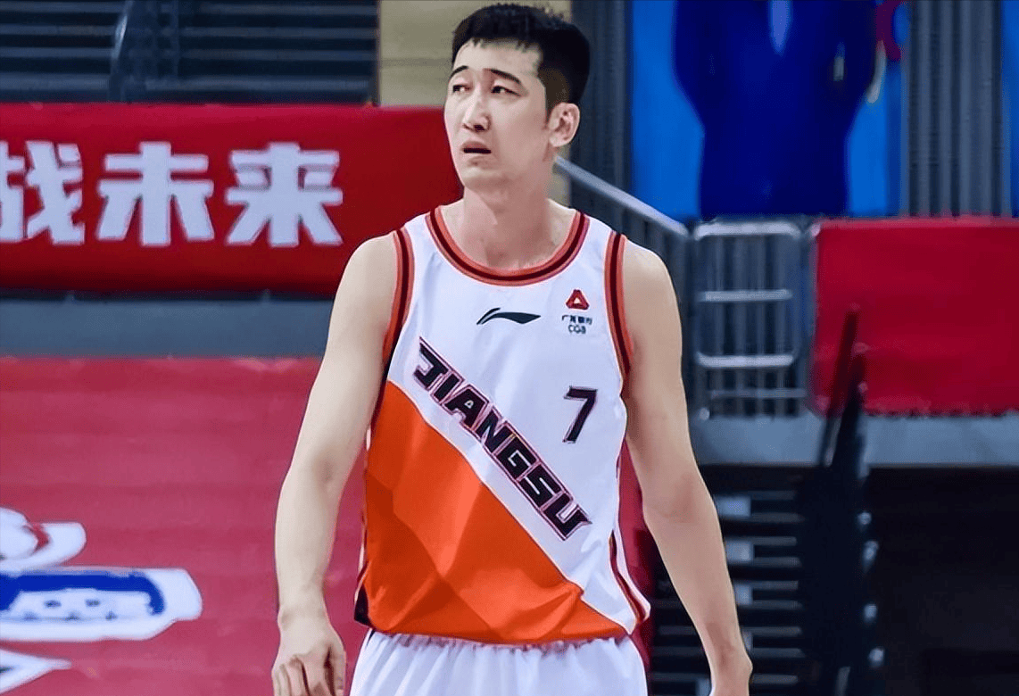 浙江2换1报价鲁吐布拉!新疆引援瞄准阿丘尔,首钢签李楠爱子爱将