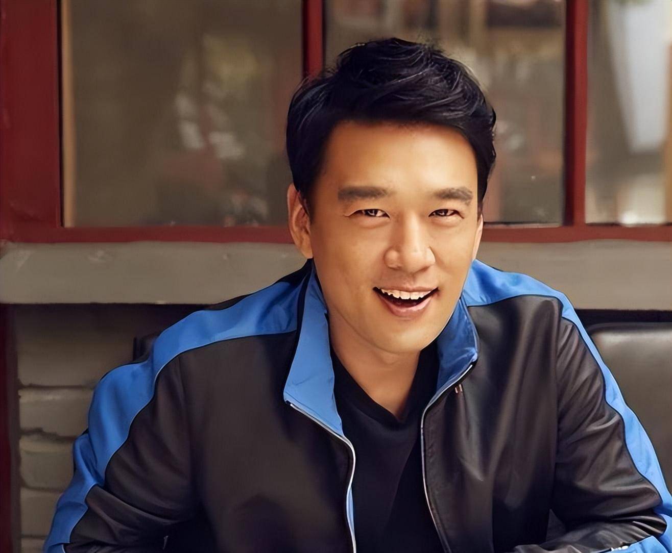 王耀庆:为不搬家娶了房东女儿,婚后生两子,今事业有成