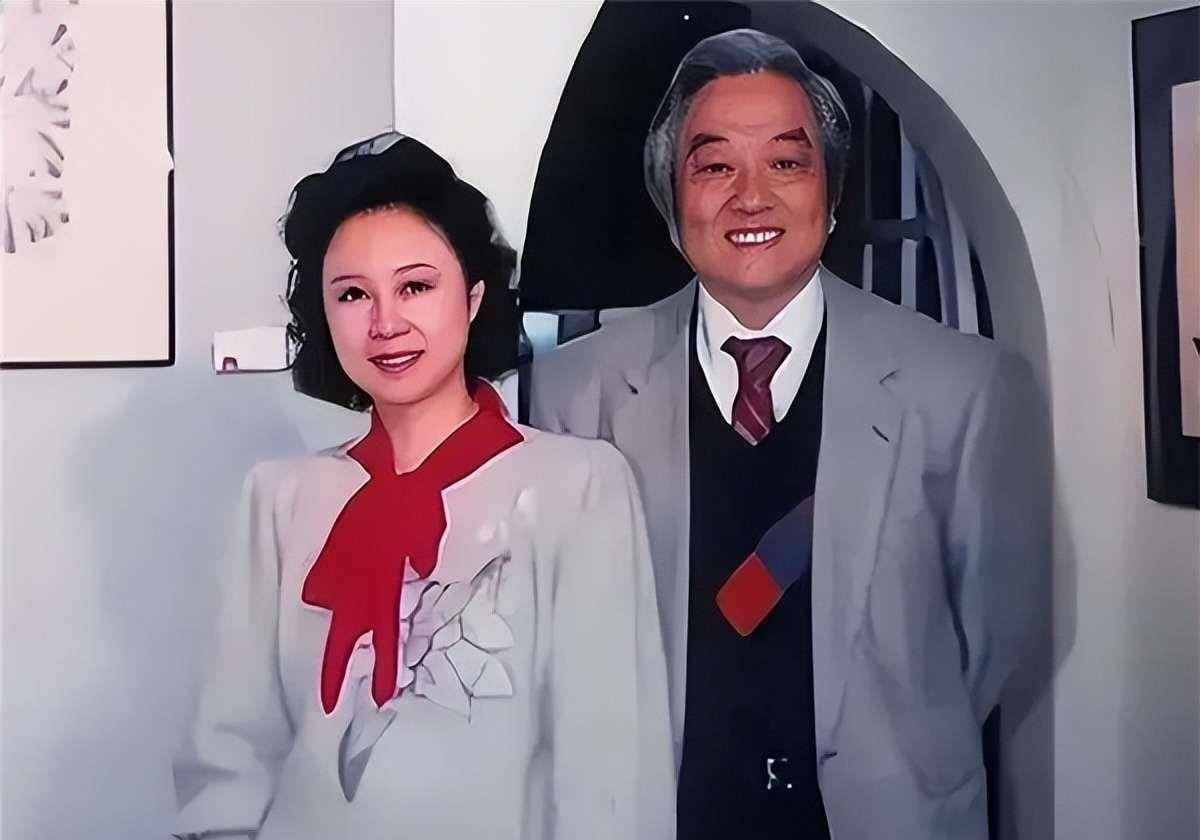 平鑫涛病逝4年,留下价值56亿元房产,遗孀琼瑶的选择令人泪目
