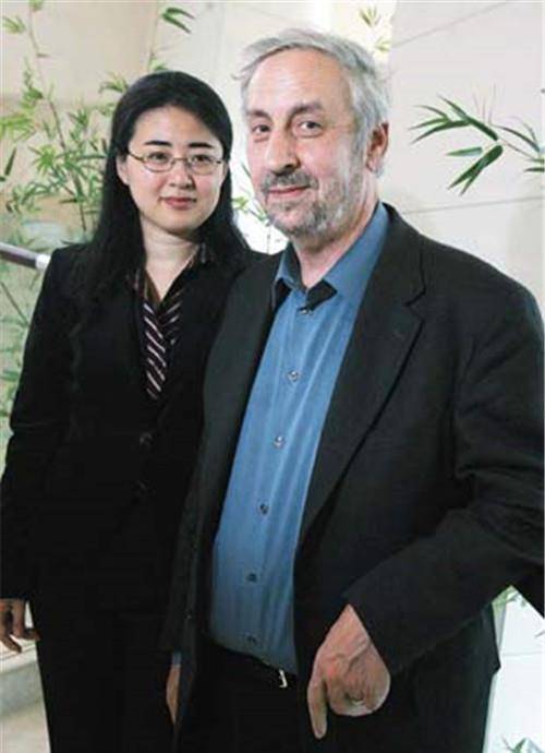 被北大破格录取,18岁赴美留学,转身就嫁52岁美国人_田晓菲_宇文_中国