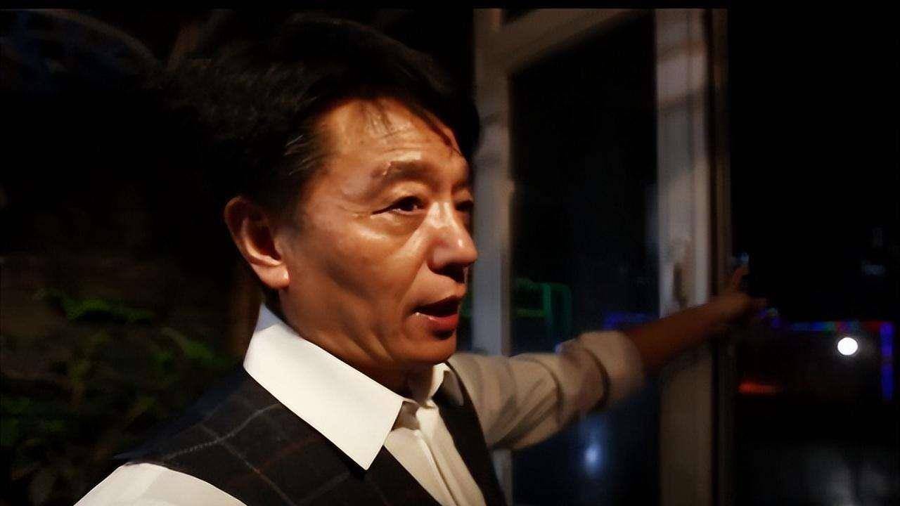 "酒厂技术员"麻一铭:岳父母反对仍娶护国女战神,儿子让他骄傲