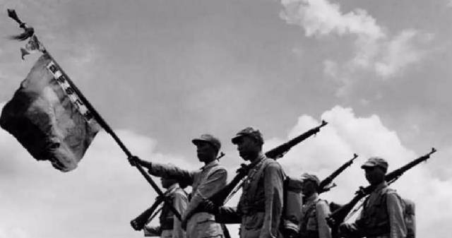 马未都:我爹很聪明,打仗冲锋总是慢半秒,39人参军就他活下来了_马丹林