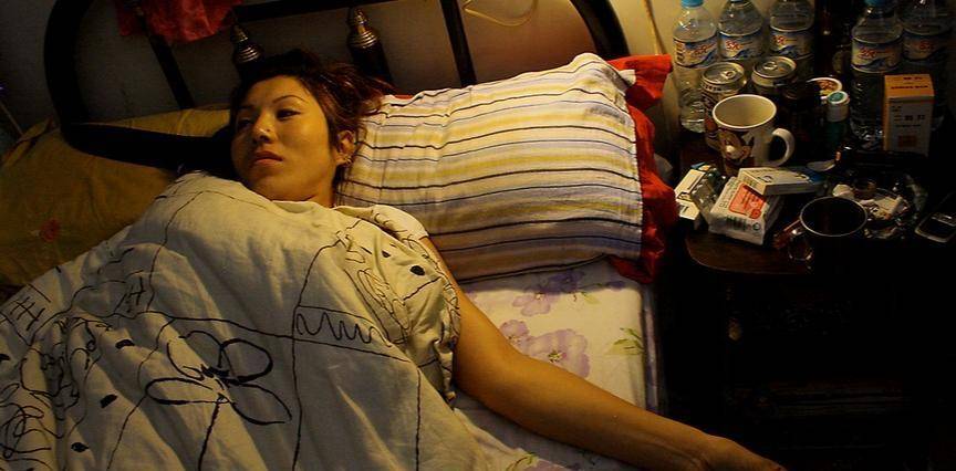 按摩店,进过拘留所,如今是家喻户晓的金牌制作人_唐彩凤_徐童_唐小雁