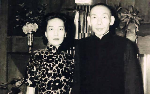 杜月笙晚年求道士算命,道士写下14字,他看后瘫痪在地,一病不起