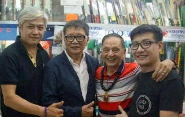 香港刀王有多厉害?磨一把刀千元,被德企聘为顾问,客户遍布海外