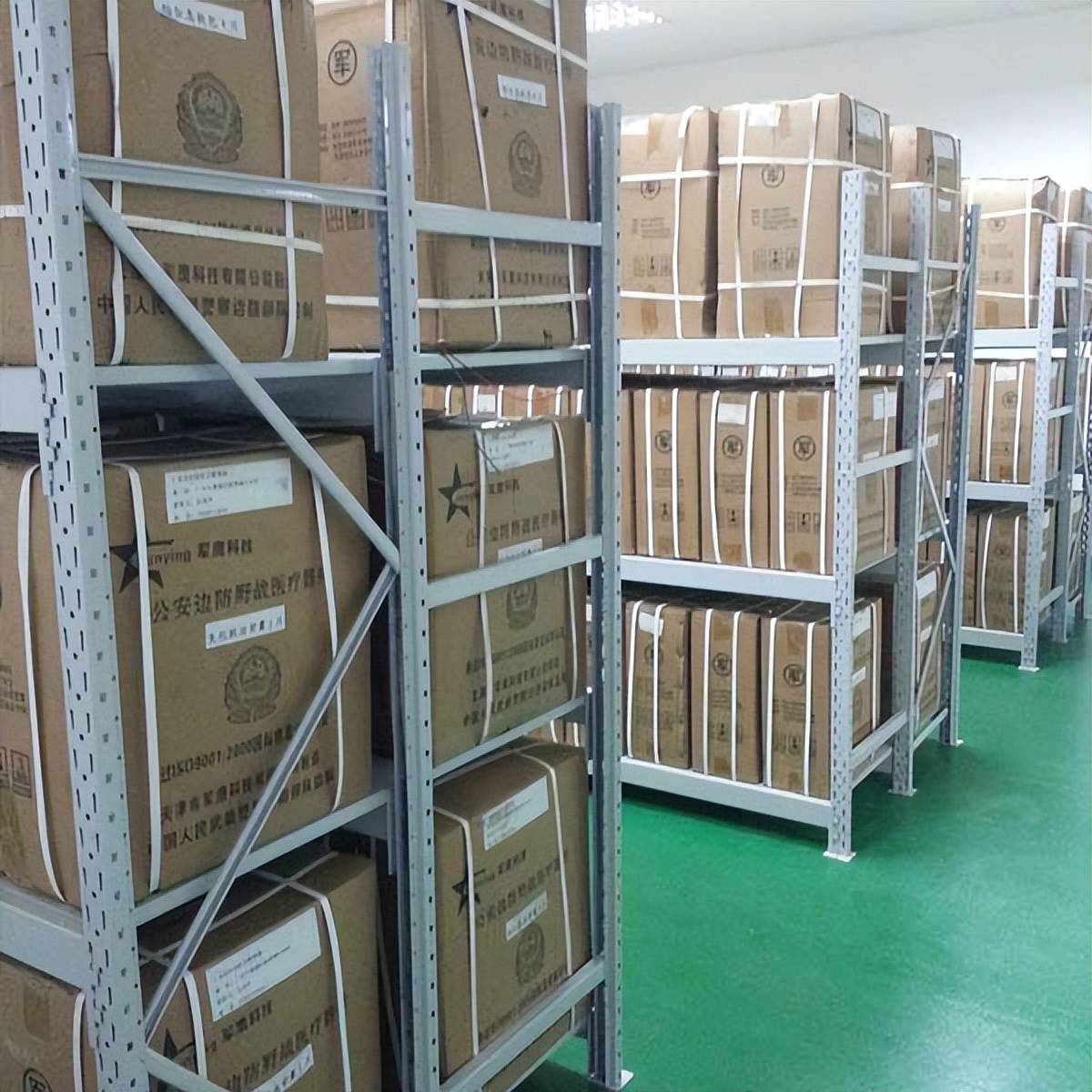 搁板式仓储货架应用场景