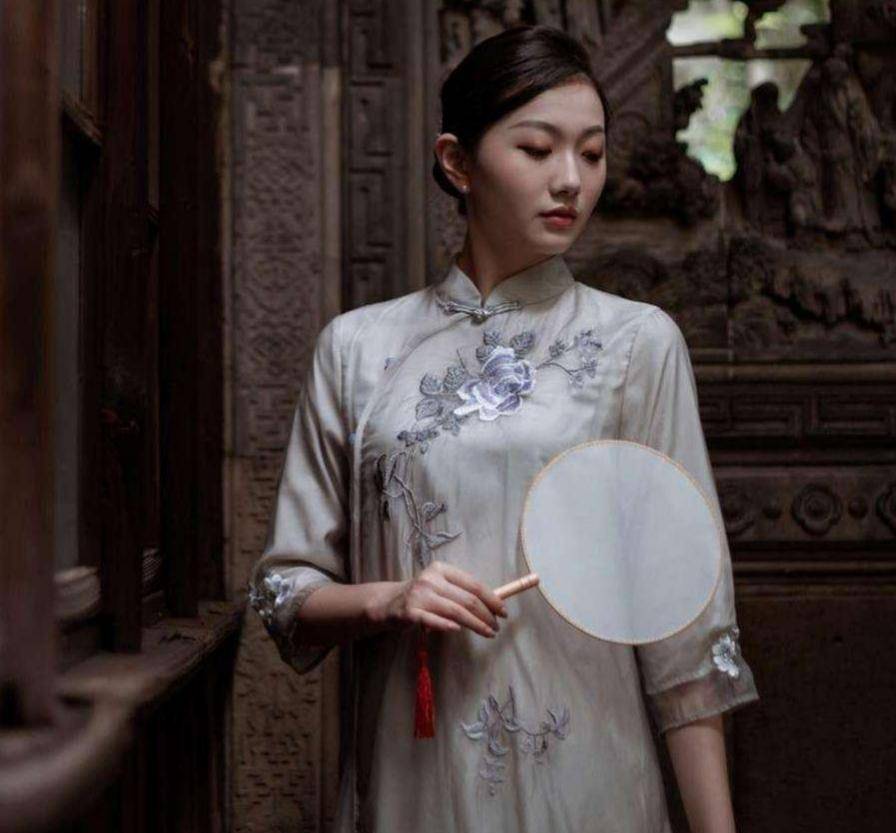 风流女子风流误,荒唐知县荒唐案,惊动李鸿章,大多数人闻所未闻