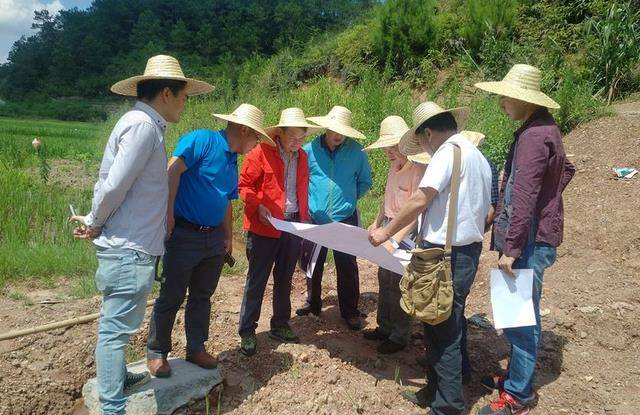 小镇屡遭雷击,专家却说:地下有墓,还发现了"难以解释"的文物