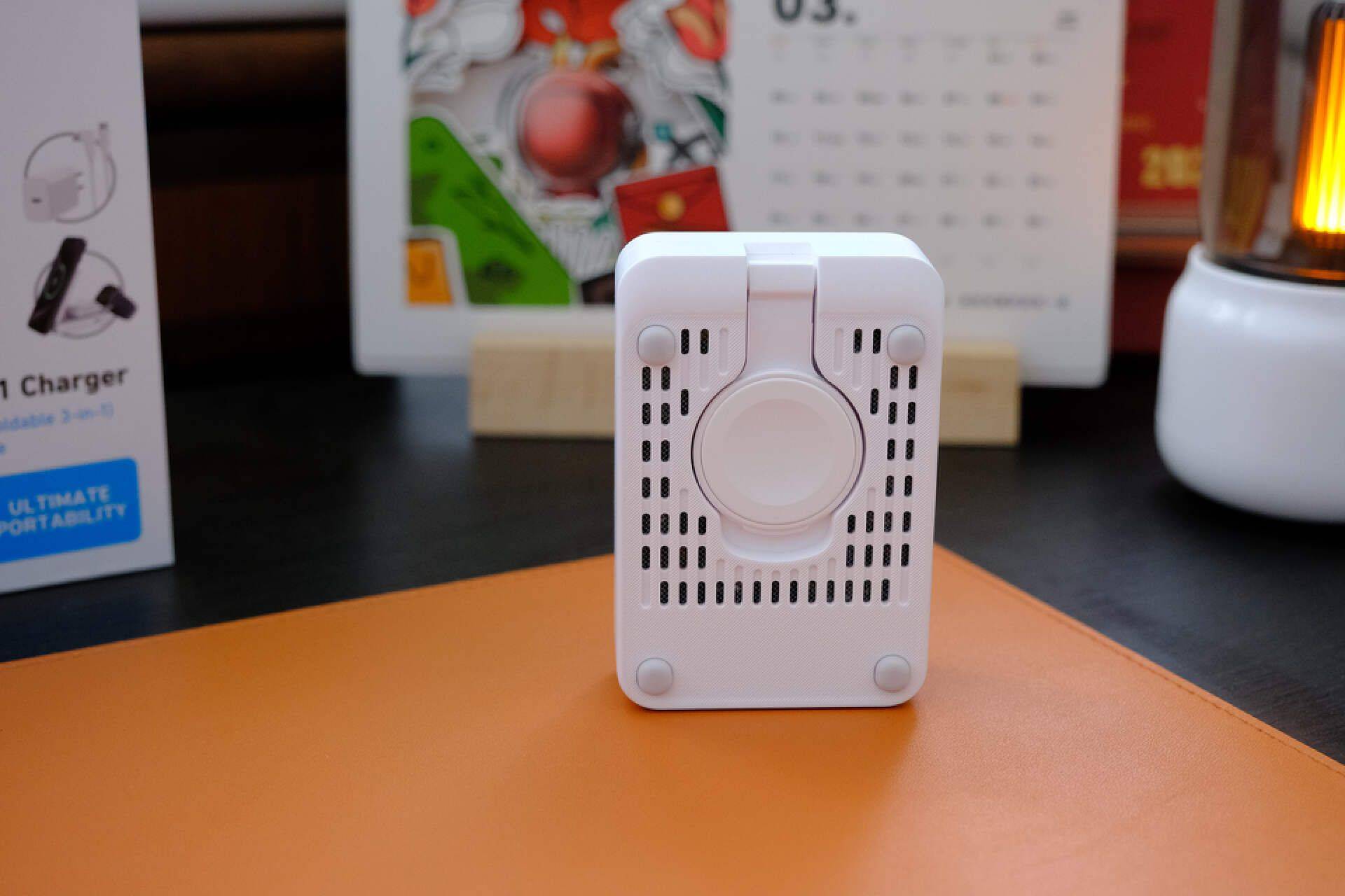 安克maggo三合一充电器轻松应对各种充电场景