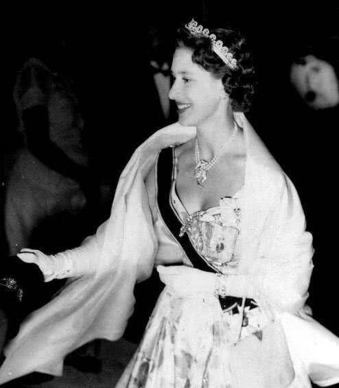 越考察越自信,对国王说:只需数十人就能征服中国_殖民_西班牙_大明