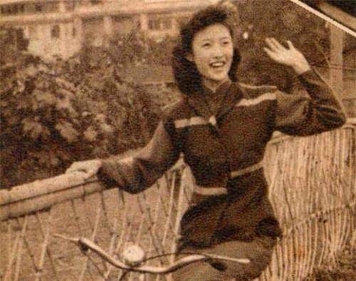 先后送走4位才华横溢的丈夫,晚年回忆:此生无悔_黄宗英_程述尧_赵丹