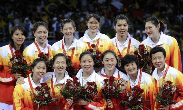 女排黄金一代赵蕊蕊:因伤病无奈退役,为什么39岁仍未婚?