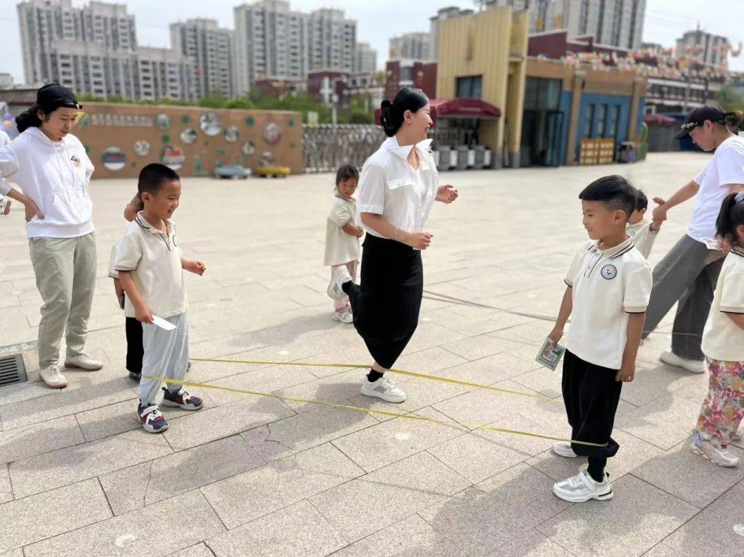 濮阳市南乐县学前教育中心"庆六一"民间游戏亲子嘉年华活动