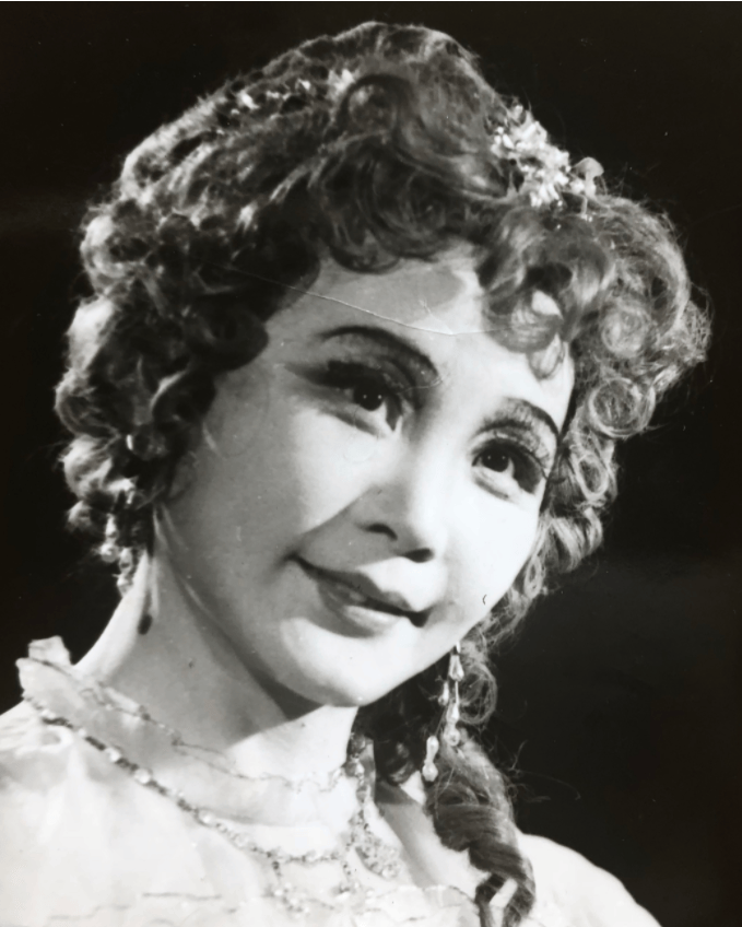 名导管虎戛纳获大奖!心疼艺术家母亲的遭遇,不让她晚年流泪