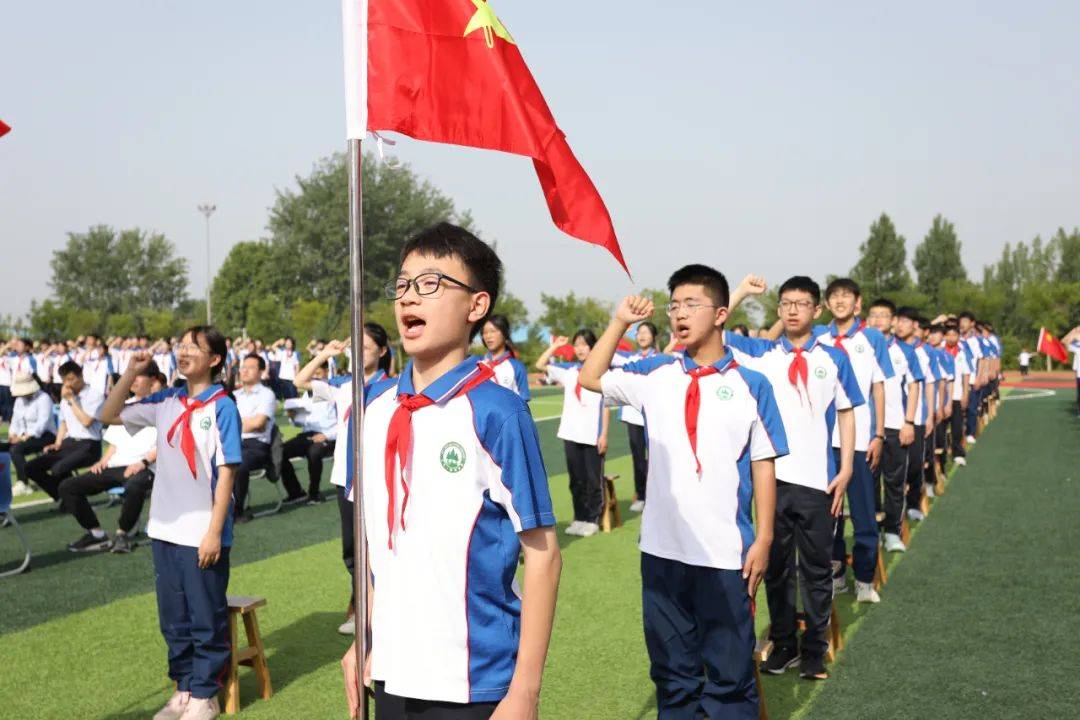 "青春筑梦 向未来"2024年东阿县示范性入团仪式在我校隆重举行