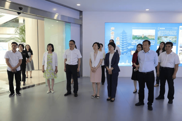 上海市妇联,广东省妇联领导一行莅临荣电集团3u生态产业园参观调研