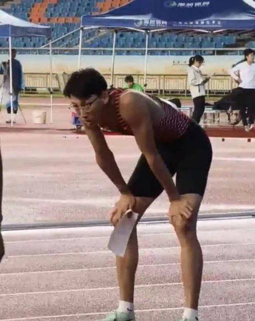 中国男子110米栏再现天才!刘翔的师弟徐卓一大逆风达标巴黎奥运会