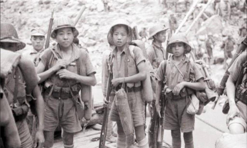 被抓壮丁后一别七十年,19年台湾老兵魂归故里,82岁妹妹哭倒现场