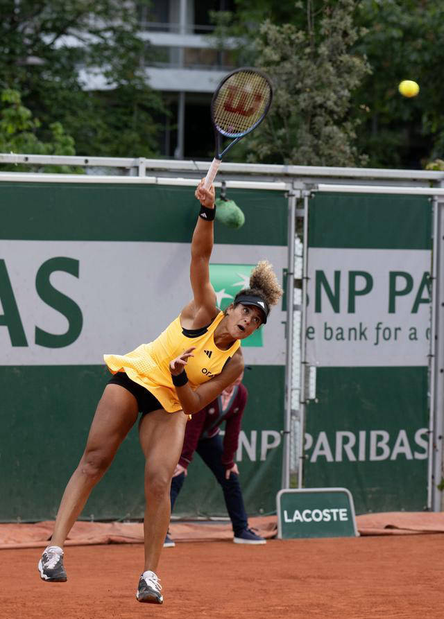 中国女网选手在法国网球公开赛遭遇挑战