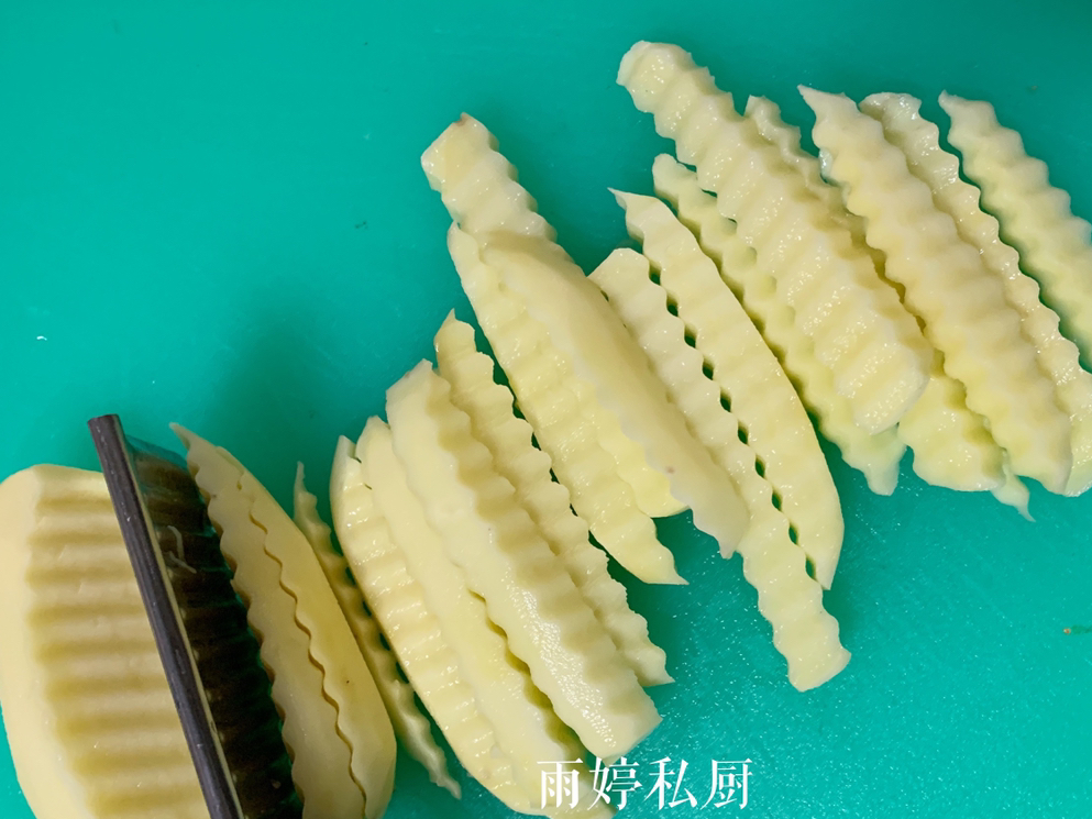 土豆"最好吃的做法,吃过的人都会爱上它,做法却很简单_折耳根_辣椒油