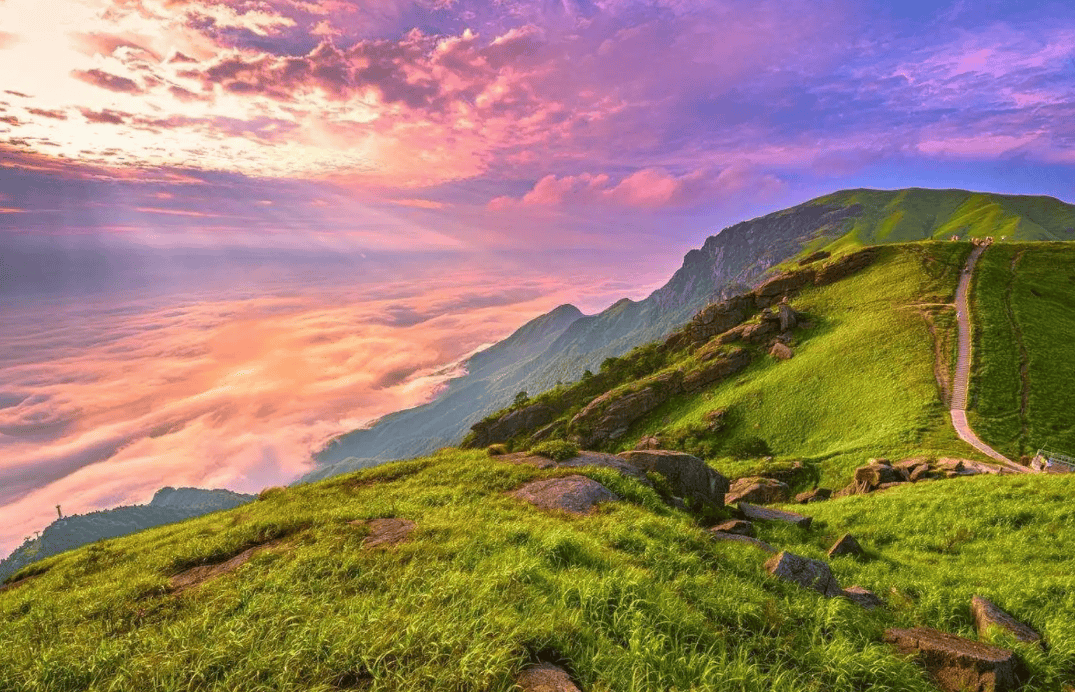 万里云 | 武功山秀嫉其绝,引却诗心入笔端(登武功山撷粹七律十二首)