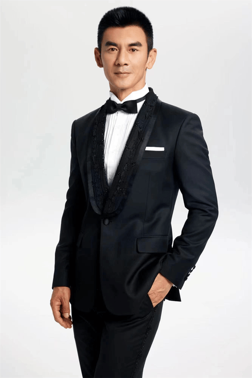 任天野经纪人[在光影中寻找真实自我]