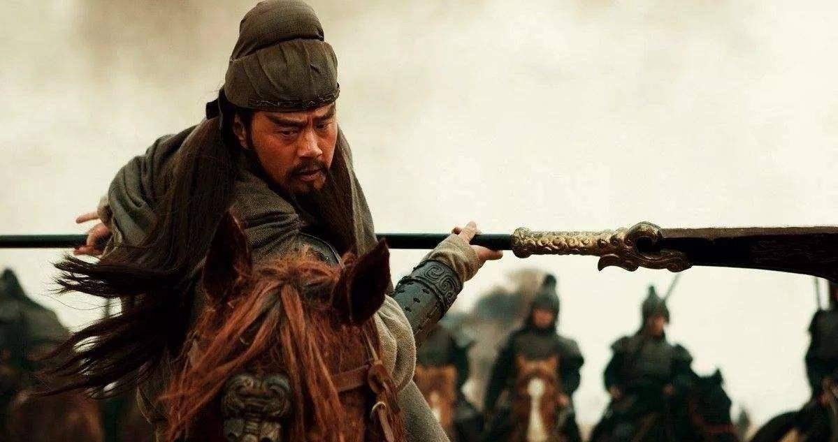 黄河渡口,"独眼龙"夏侯惇几个回合能斩杀巅峰时期的关羽?