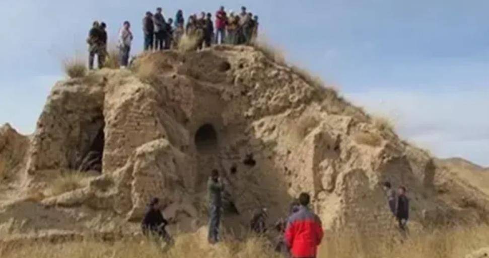 破获一起特大盗墓案,意外揭开了"九层妖塔"的秘密_文物_都兰县_古墓