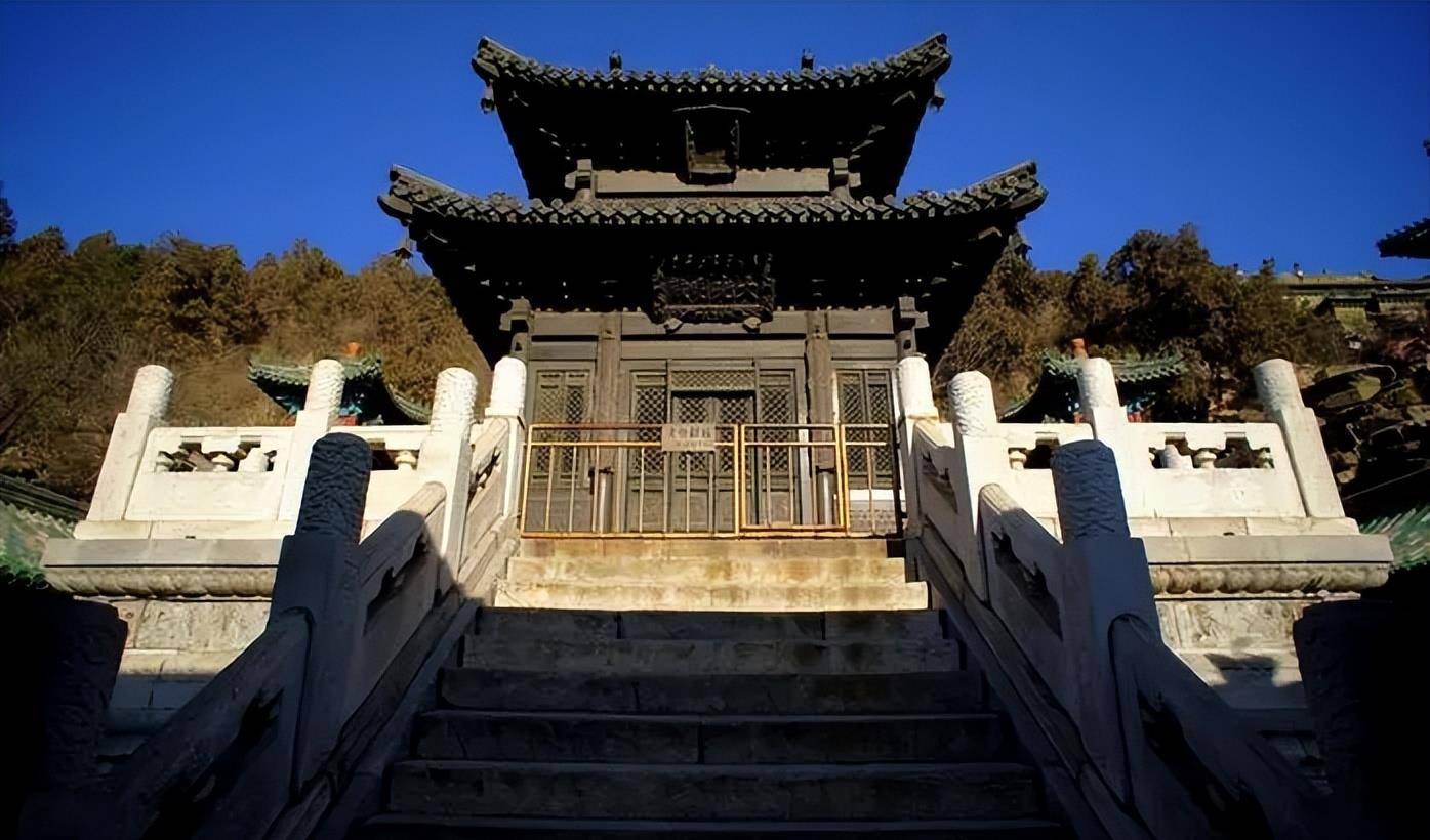 1983年,颐和园接到一个奇怪电话,丢失近百年铜窗,突然现身法国