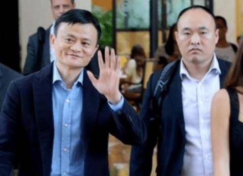 马云宣布退休后,其贴身保镖李天金失去高薪工作,如今生活怎样