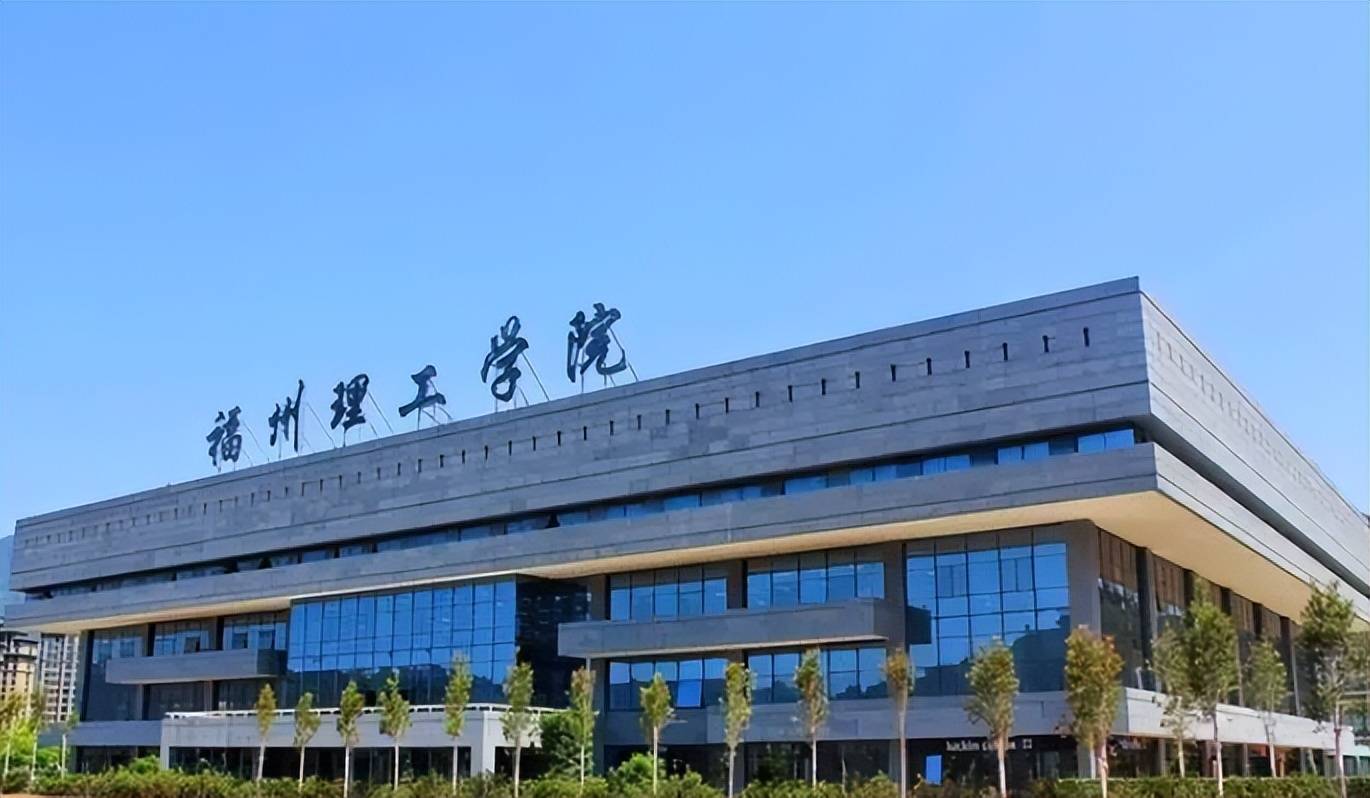 学生拍下福建理工学院保安偷外卖,遭保安挑衅,学校却说保安没偷?