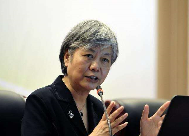 育儿专家李玫瑾:让孩子戒掉手机游戏需要这么做