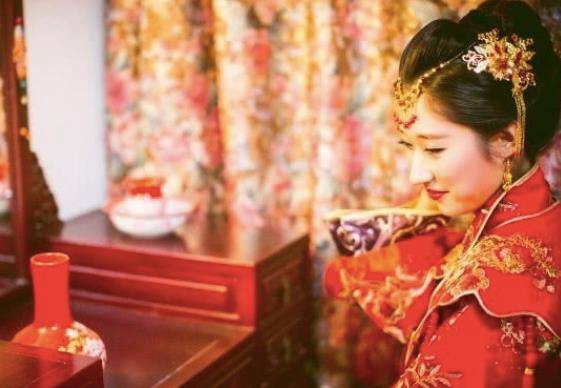 女儿出嫁7年未见,王安石写下一首诗,短短4句都是思念的泪水