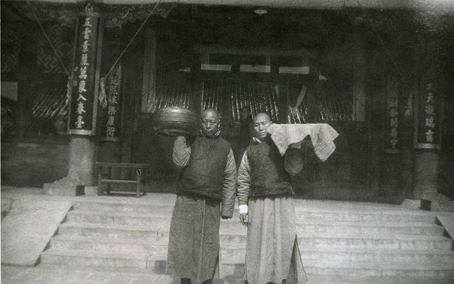 相貌堂堂,图3太监将珍妃投井,图7才是李莲英_宦官_清朝_孙耀庭