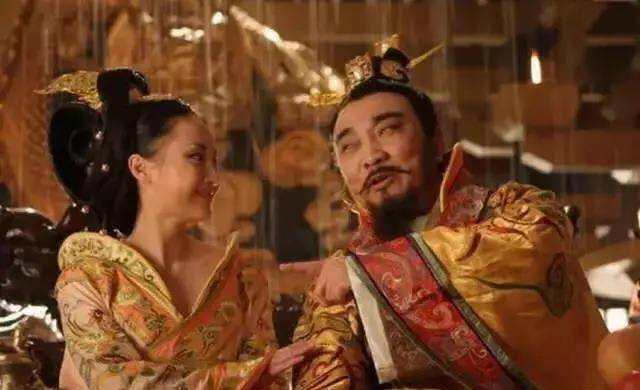 赵飞燕姐妹花为汉成帝缔造了一个"马上疯"的别样人生!