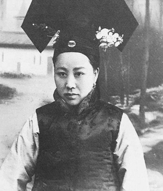 揭秘古代宫女真实生存状况:生如牲畜任皇家糟蹋,死后无葬身之地